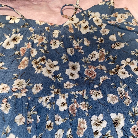 Romwe dress 🦶 - Picture 3 of 3